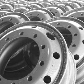 Roda 22,5 Sem Câmara 10 Furos (Centro Reforçado)