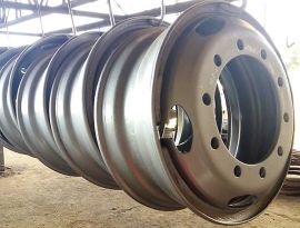 Roda 22,5 Sem Câmara 10 Furos (Centro Reforçado)